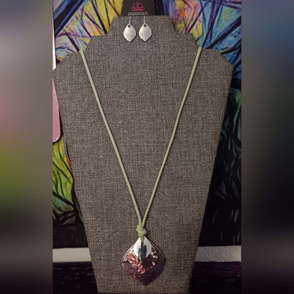 Elegant Green Necklace